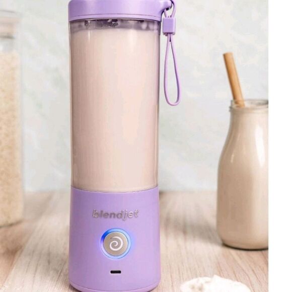 Blendjet The Original Portable Blender- Lavender - Picture 3 of 8